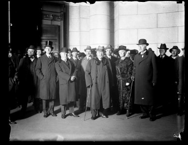 Georges Clemenceau's arrival in DC at Union Station; includes J.J. Jusserand, front. Washington, D.C. LCCN2016891857