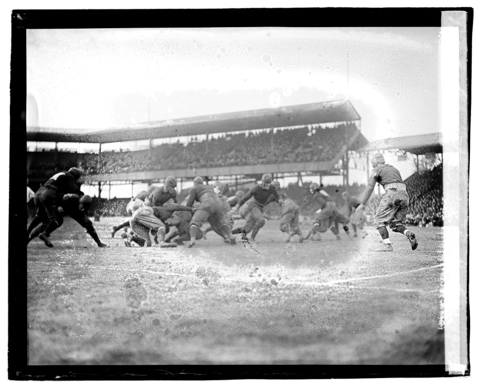 Georgetown, Wash. and Lee game, 1920 LCCN2016829165