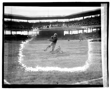 Georgetown, Wash. and Lee game, 1920 LCCN2016829169