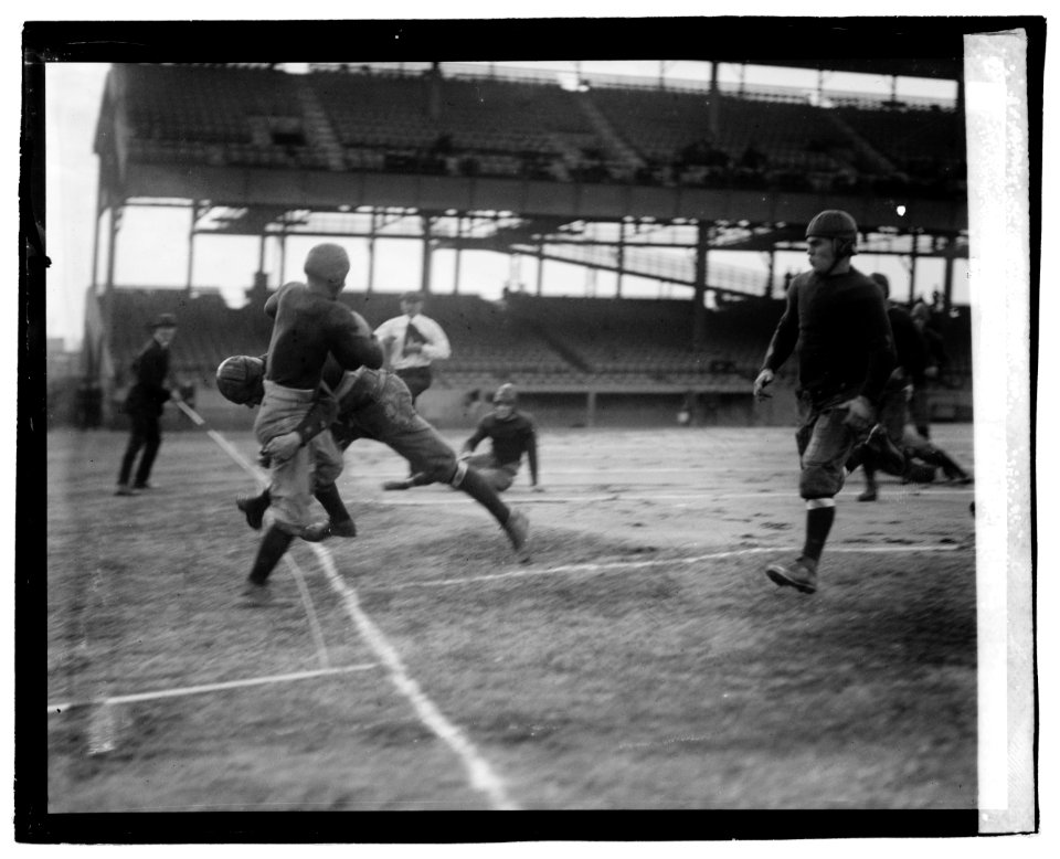Georgetown, Wash. and Lee game, 1920 LCCN2016829164