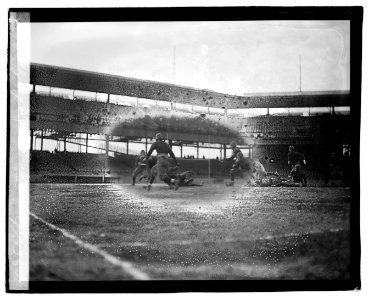 Georgetown, Wash. and Lee game, 1920 LCCN2016829166