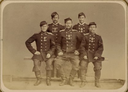 Georgievskie kavalery imieiushchie znaki otlichiia voennago ordena. Za dielo na Chopan-Atinskikh vysotakh 1-go Maia 1868 g. 3-go Turk. Lin. Batal. unt.-of. Ivshin, Novikov, riad. Sysoev, LCCN2007680287