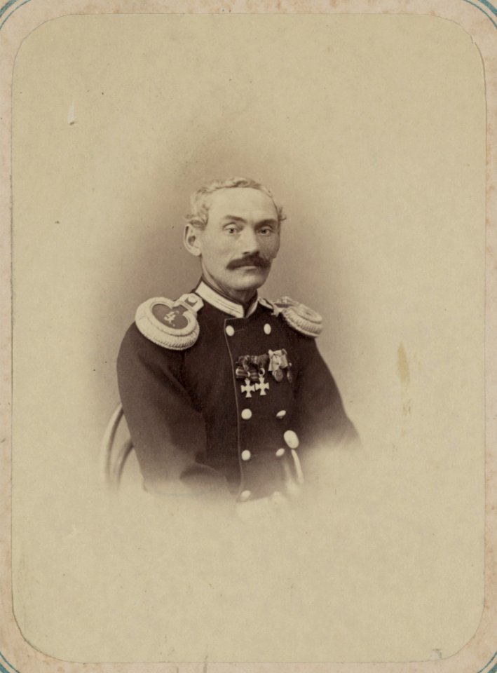 Georgievskie kavalery imieiushchie znaki otlichiia voennago ordena. Za vziatie g. Turkestana 11-go Iiunia 1864 goda. Praporshch. V. N. Mashirskii LCCN2007678360