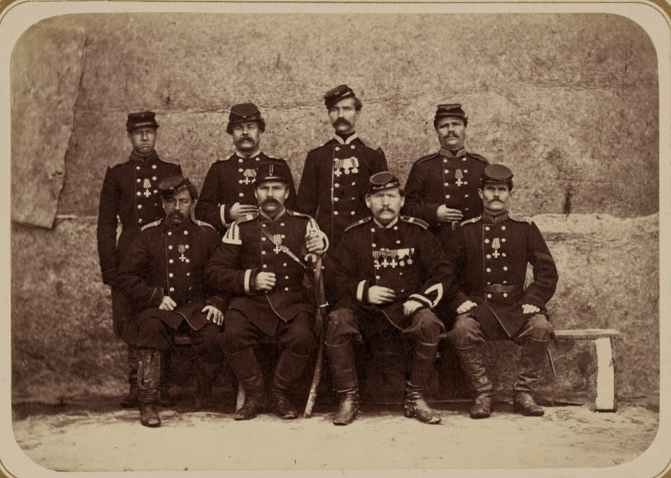 Georgievskie kavalery imieiushchie znaki otlichiia voennago ordena. Za vziatie gor. Khodzhenda 24-go Maia 1866 g. 4-go Turk. Lin. Bat. riad. Bibikin, bezsr. Krasnoperov, Ishkhanov, 69-go LCCN2007678436