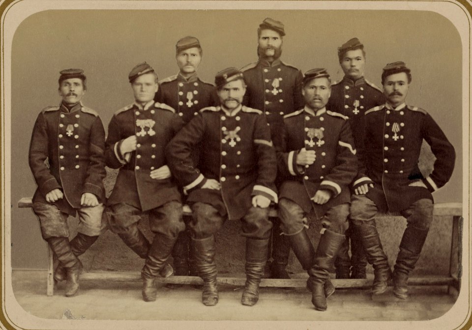 Georgievskie kavalery imieiushchie znaki otlichiia voennago ordena. Za dielo na Zyrabulakskikh vysotakh 2-go Iiunia 1868 g. 8-go Turk. Lin. Batal. riad. Sviriepov, unt.-of. Nikiforov, Gubin, LCCN2007680307
