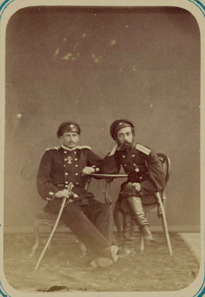 Georgievskie kavalery imieiushchie znaki otlichiia voennago ordena. Za dielo pod Ir-Dzharom 8-go Maia 1866 g. Praporshch. M. Ia. Iskovskii i Praporshch. M. A. Mikheda LCCN2007678427