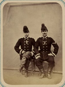 Georgievskie kavalery imieiushchie znaki otlichiia voennago ordena. Za vziatie ukriepleniia Ura-Tiube 2-go Oktiabria 1866 g. 7-go Turk. Lin. Batal. unt.-of Kaznacheev i Ivanov LCCN2007678468
