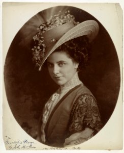 Geraldine Farrar - by John H. Garo, 747 Boylston St., Boston. LCCN2005676152
