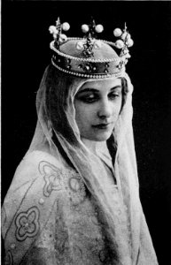 Geraldine Farrar as Elisabeth by Reutlinger