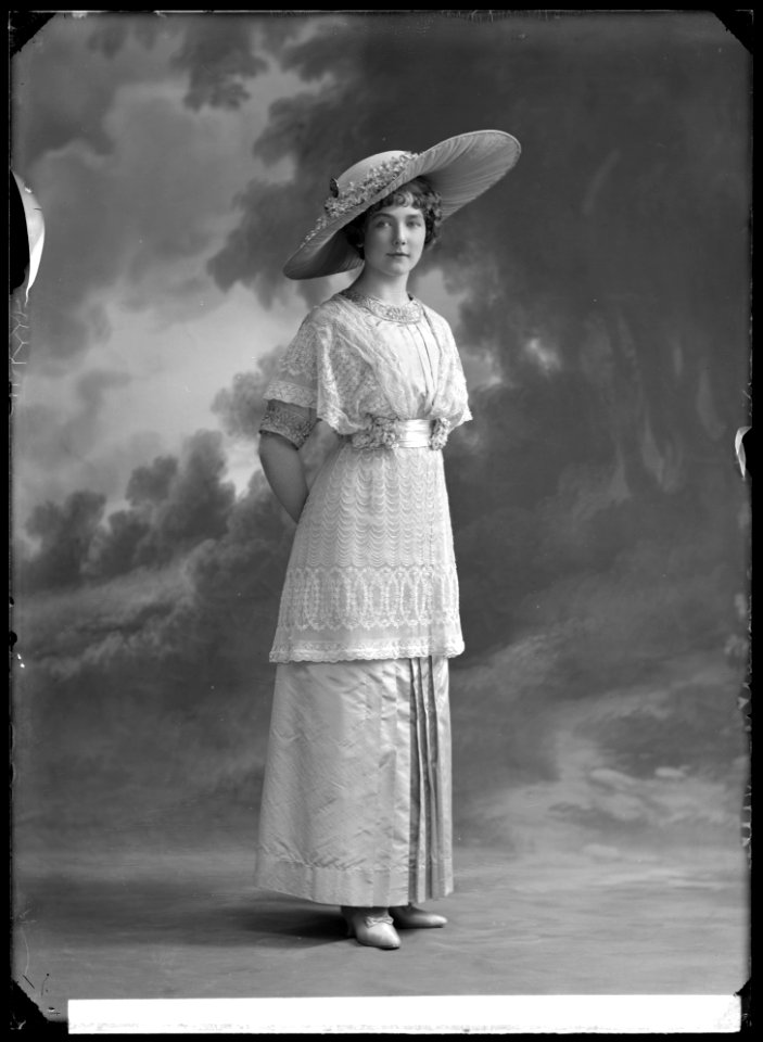 Gerda Kårsell, actor, undated portrait - SMV - GK064