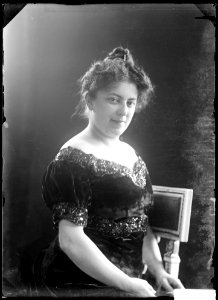 Gerda Frisch, porträtt - SMV - GF041