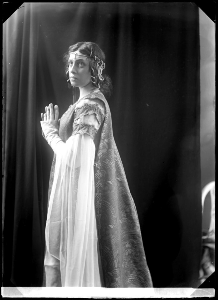 Gerda Lundequist in Monna Vanna at Svenska teatern 1903 - SMV - GL150