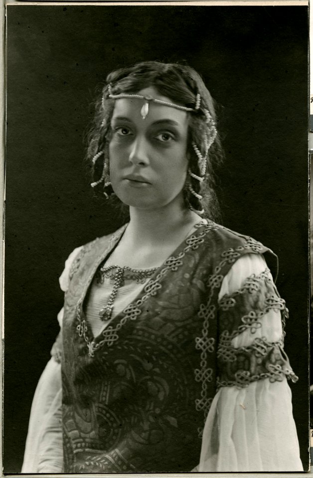 Gerda Lundequist, rollporträtt - SMV - H6 007