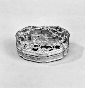 German - Cartouche-Shaped Snuffbox Depicting Europa and the Bull - Walters 57109