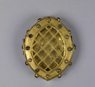 German - Oval Reliquary - Walters 536 - Side A
