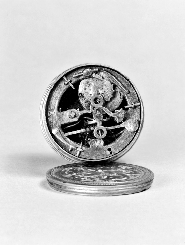 German - Portable Drum Watch - Walters 5868 - Open
