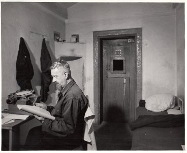 Gerhard Rose in prison