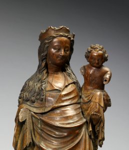 German - Virgin and Child - Walters 61113 - Detail