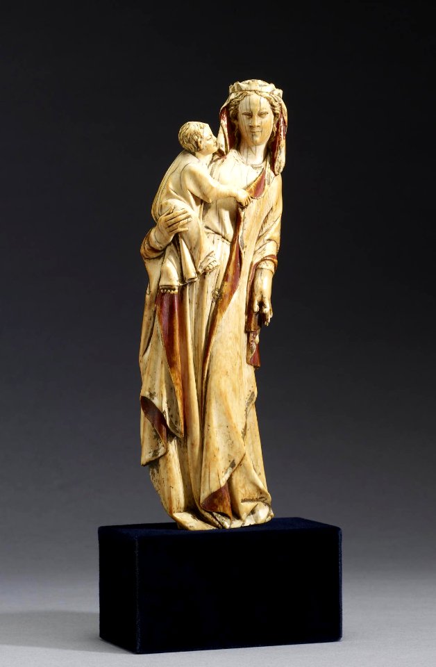 German - Virgin and Child - Walters 71233 - Three Quarter Right