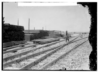 German Baghdad Railway, 190 . Building temporary bridge over the Euphrates LOC matpc.04663