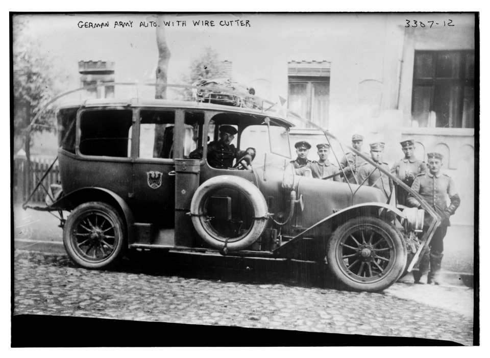German Army auto with wire cutter LCCN2014703514
