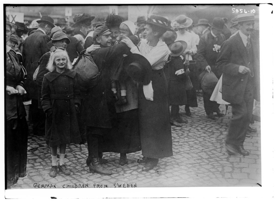 German children from Sweden LCCN2014709769