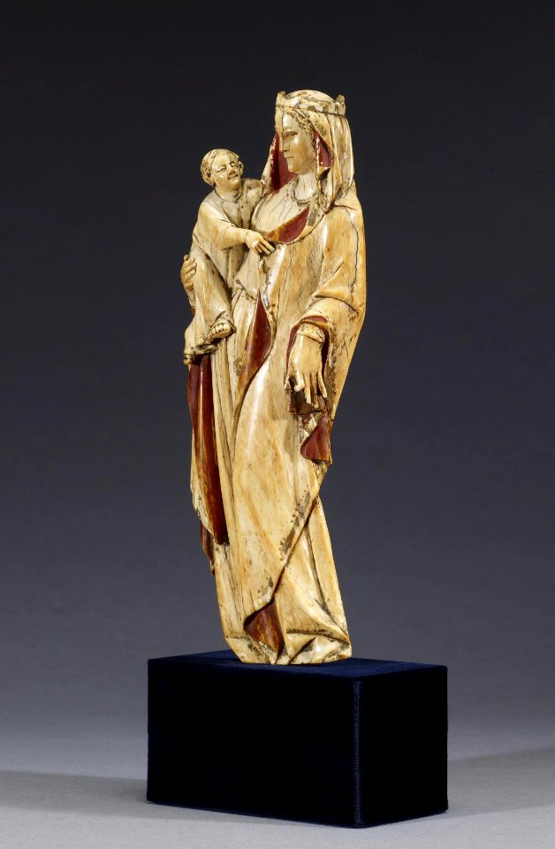 German - Virgin and Child - Walters 71233 - Three Quarter Left