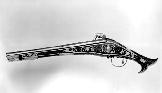 German - Wheellock pistol with inlaid grotesque masks - Walters 51441