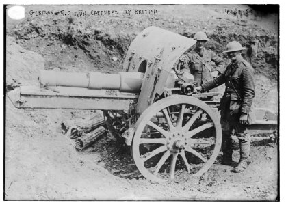 German 5.9 gun captured by British LCCN2014704936