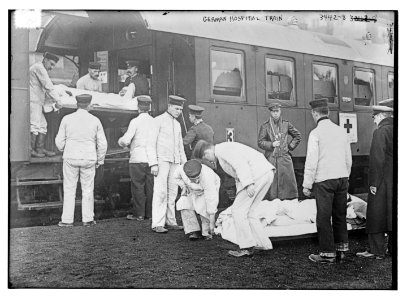 German hospital train LCCN2014698772