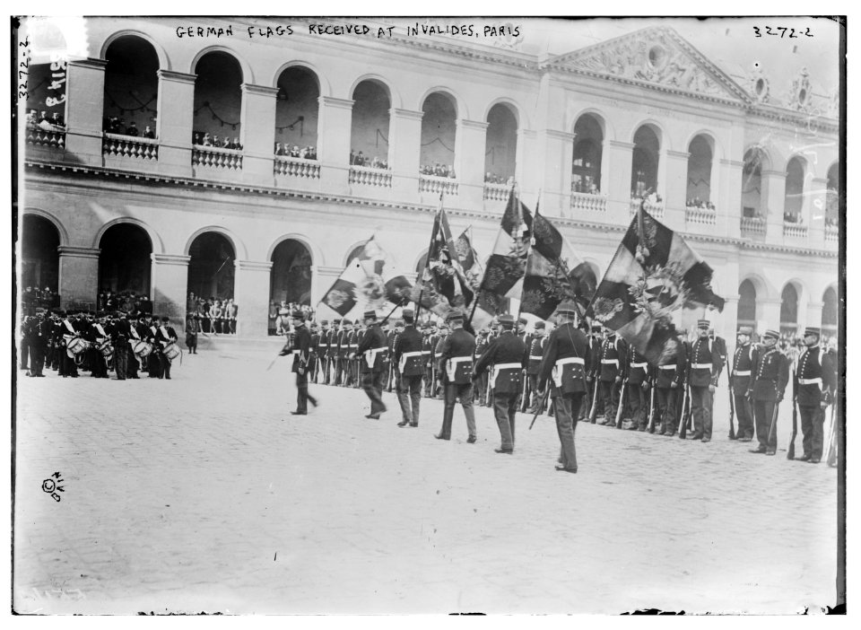 German flags received at Invalides, Paris LCCN2014697878