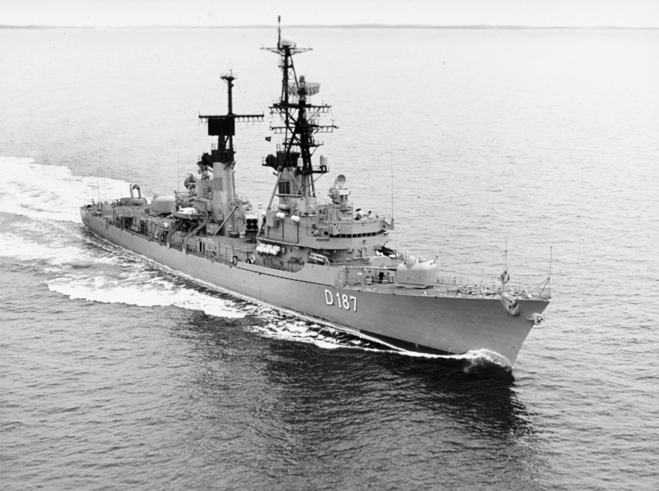 German destroyer Rommel (D187) underway on 31 March 1970