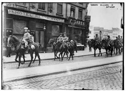 German Hussars in Antwerp LCCN2014703586