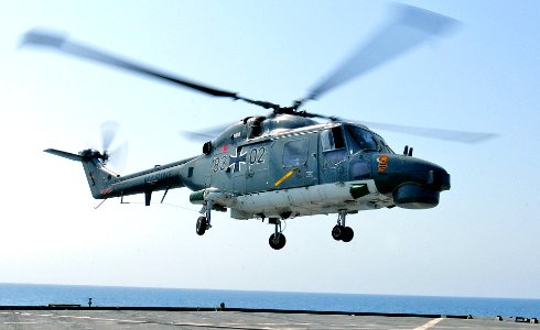 German marine Lynx departs USS Whidbey Island