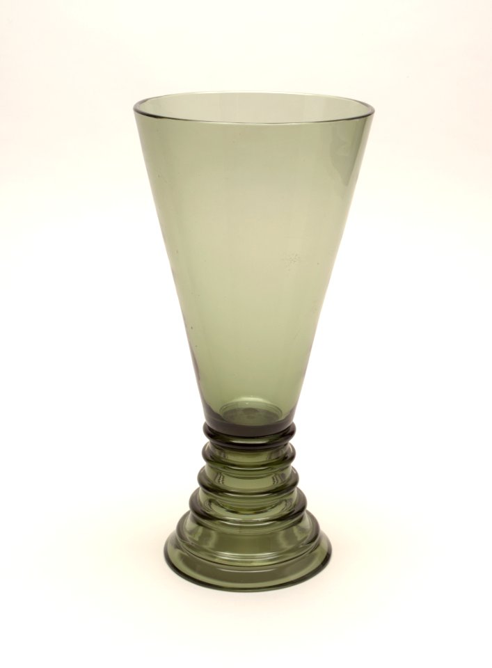 German green glass series Vase, ca. 1890 (CH 18732001)