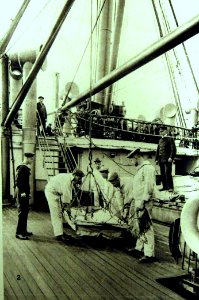 German hospital ship, arrangements for embarking severely wounded, 1915 (22228562415)