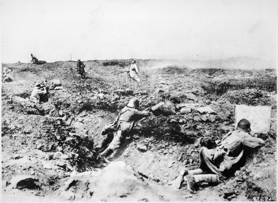 German infantry on the battlefield. Underwood and Underwood, 08-07-1914 - NARA - 533680