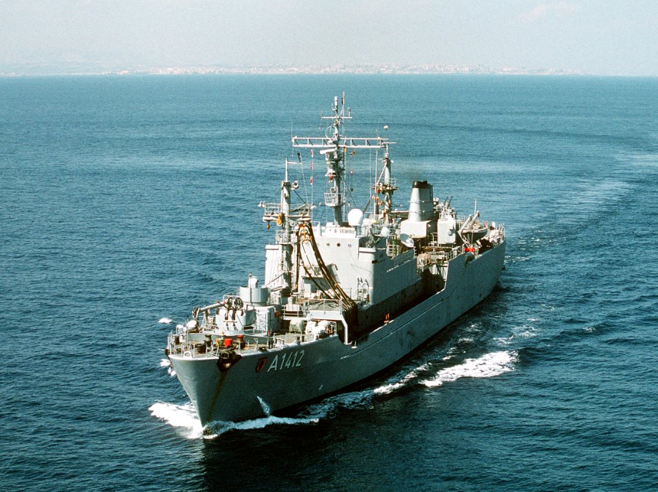 German replenishment ship Coburg (A1412) front view 1990