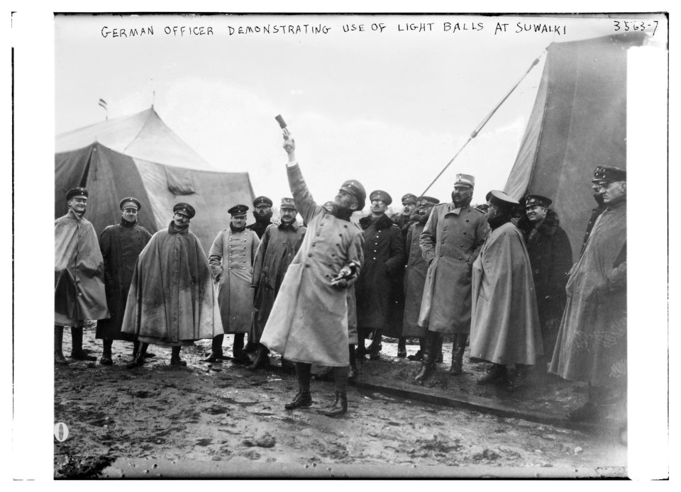 German Officer demonstrating use of Light Balls at Suwalki LCCN2014699605