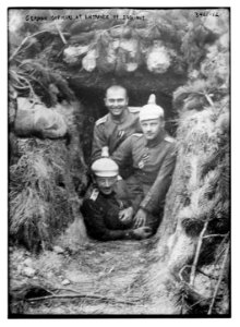 German Officers at entrance of dugout LCCN2014698627