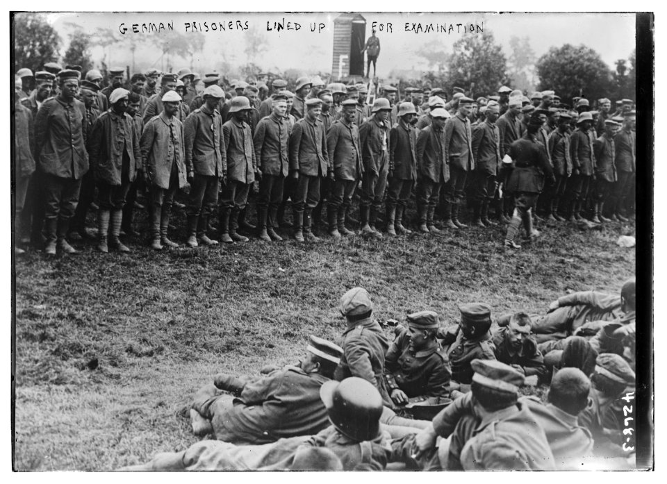 German prisoners lined up for examination LCCN2014705068