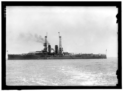 GERMAN SQUADRON VISIT TO U.S. U.S. BATTLESHIP IN HAMPTON ROADS TO GREET SQUADRON LCCN2016863826
