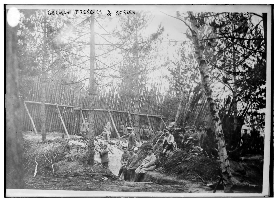 German trenches & screen LCCN2014706162