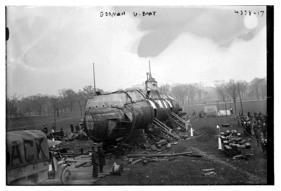 German U-Boat LCCN2014705738