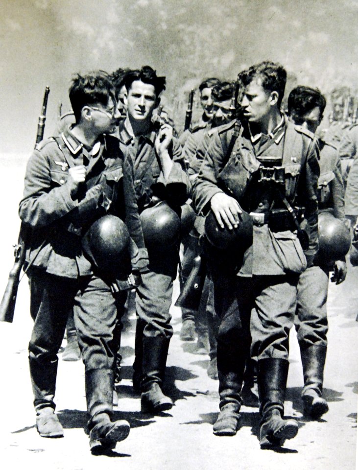 German troops going to France, WWII (34034998545)