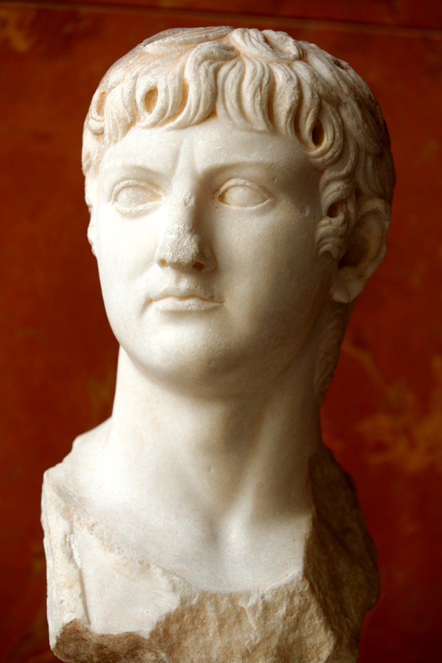 Germanicus Louvre Ma 3135 n01
