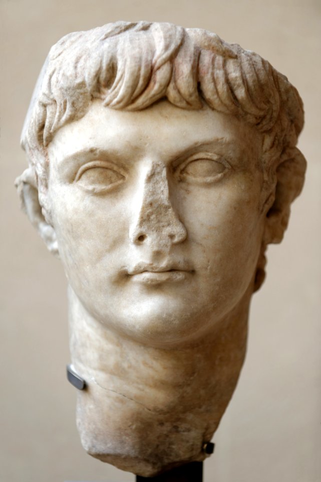 Germanicus Louvre Ma4712 n01