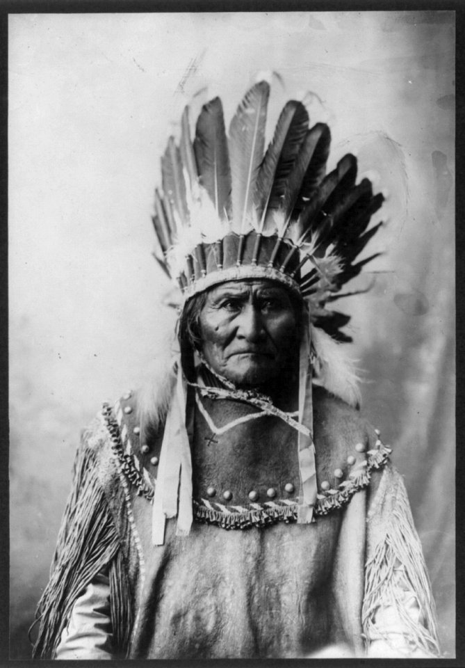 Geronimo LCCN2002723286