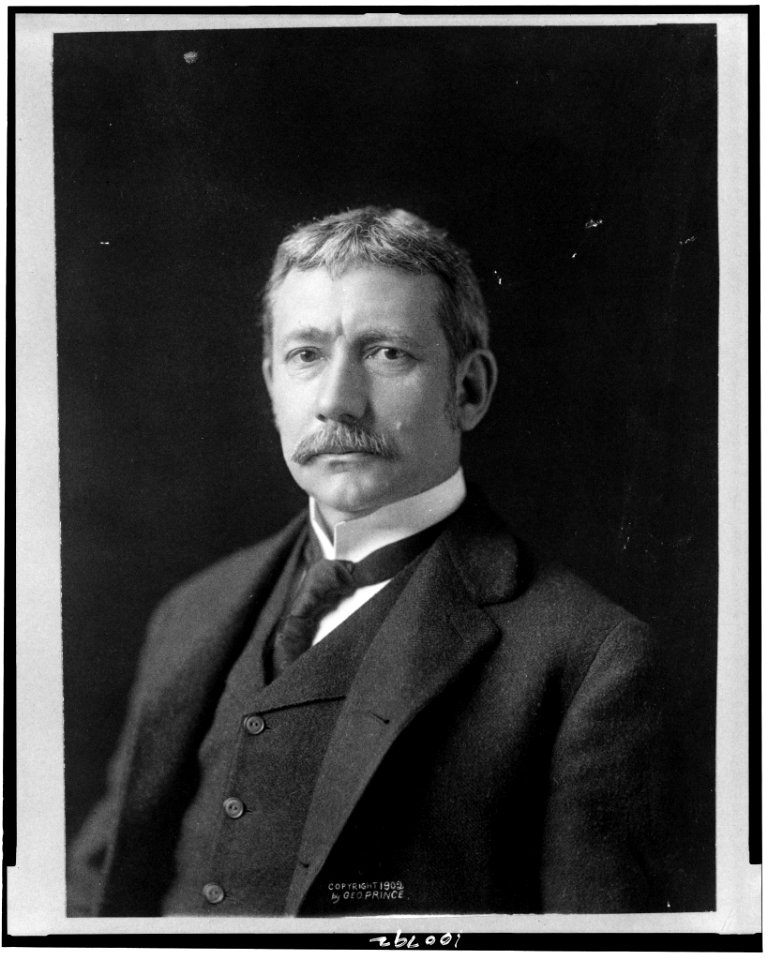 Elihu Root, Secretary of War, half-length portrait, facing slightly left LCCN90714305