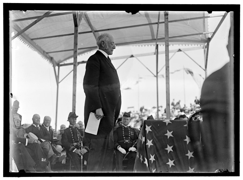 ELIOT, CHARLES WILLIAM. PRESIDENT OF HARVARD UNIVERSITY. SOLDIERS AND SAILORS' MONUMENT, PROVINCETOWN, MASS. LCCN2016867452